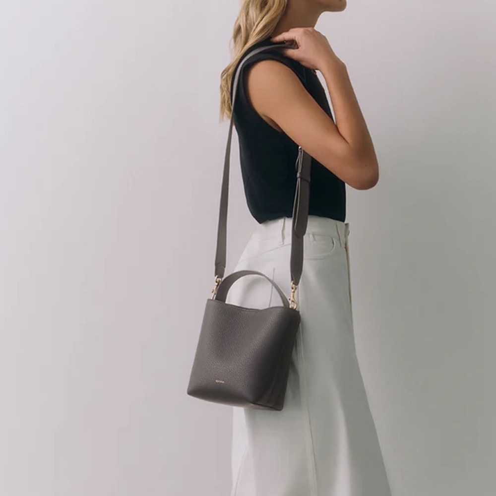 NWT CUYANA Mini Linea Bucket Bag in Charcoal Pebbled Leather